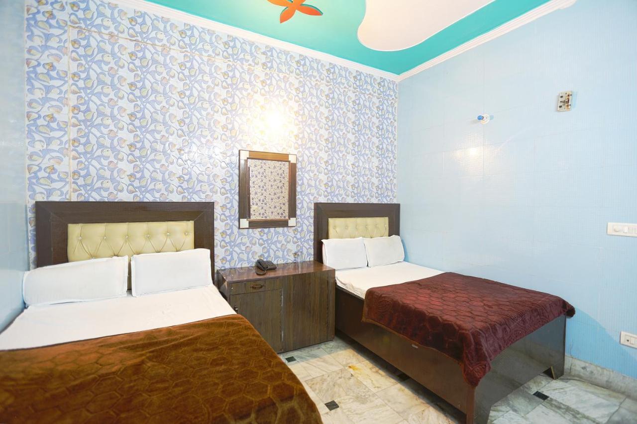 Spot On 43436 Hotel Mannat Spot Moradabad Extérieur photo